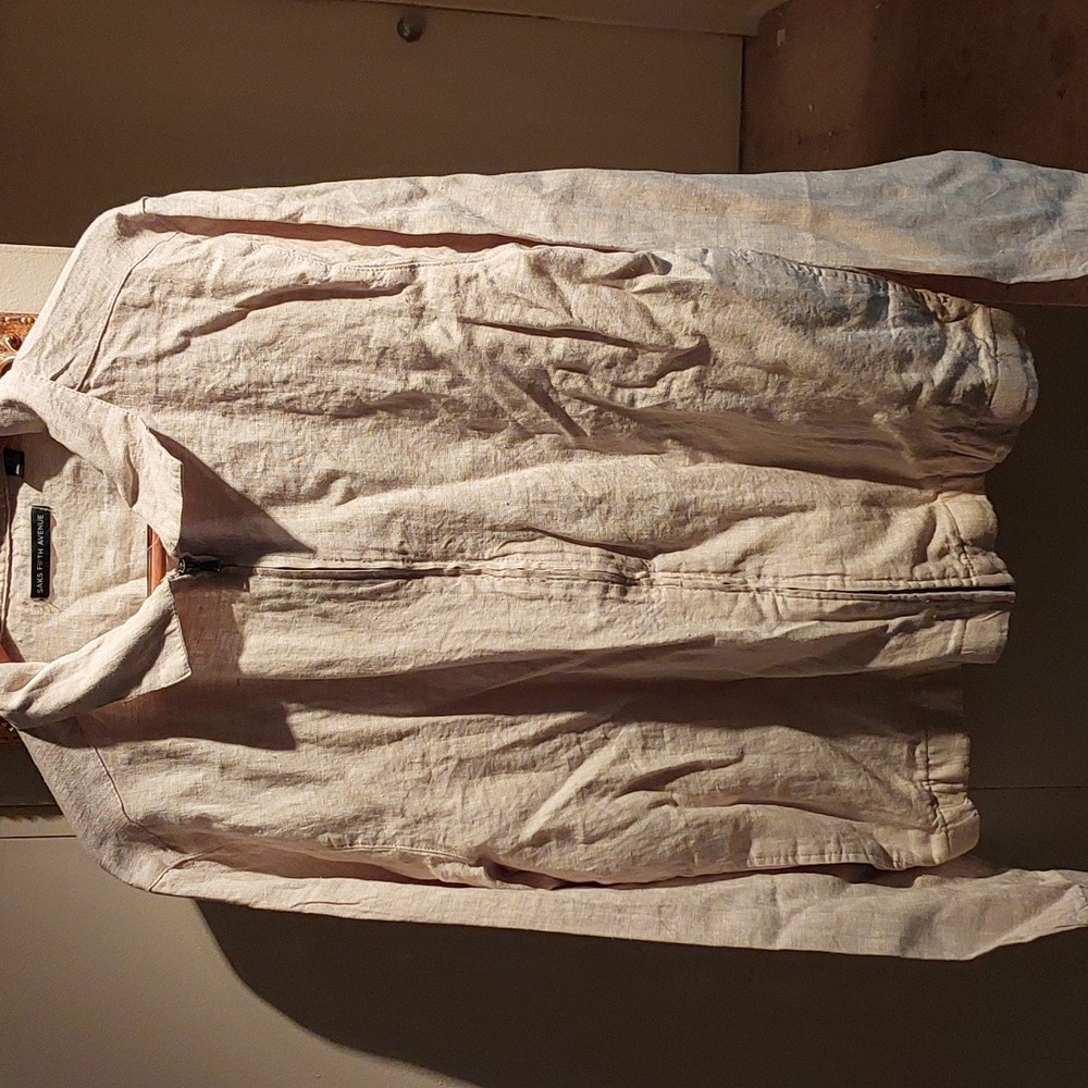 Men's linen bomber jacket.